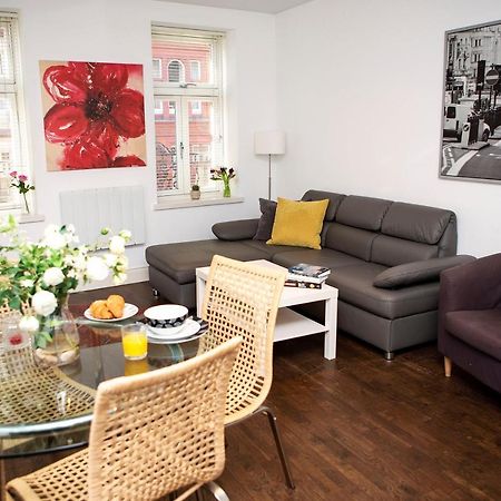 Apt 2, Trafalgar Square 2Nd Floor By Indigo Flats London Luaran gambar