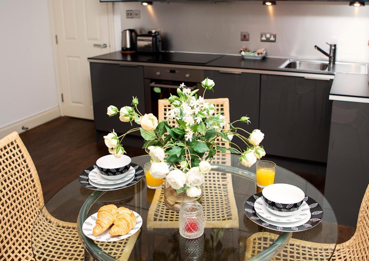 Apt 2, Trafalgar Square 2Nd Floor By Indigo Flats London Luaran gambar